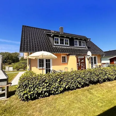Anna Holiday Home