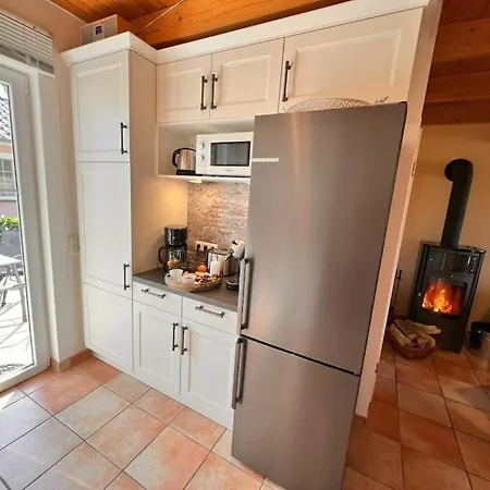 Anna Holiday Home *