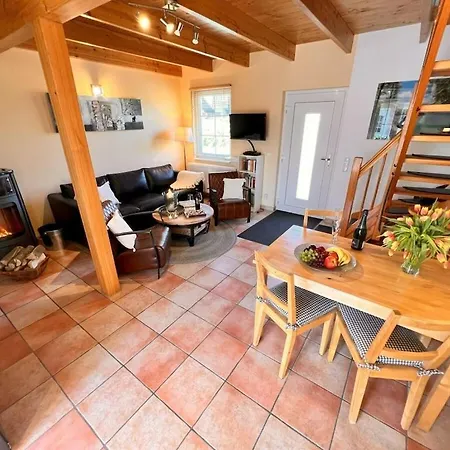 Casa de Férias Anna Holiday Home *