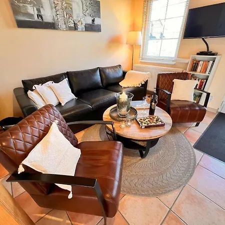 Casa de Férias Anna Holiday Home *